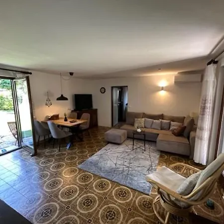 فندق Holiday Santarel Lovrečica